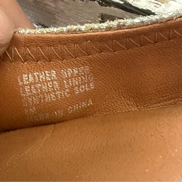 Tory Burch Silver Flats Shoes Women’s 8 - Picture 8 of 8